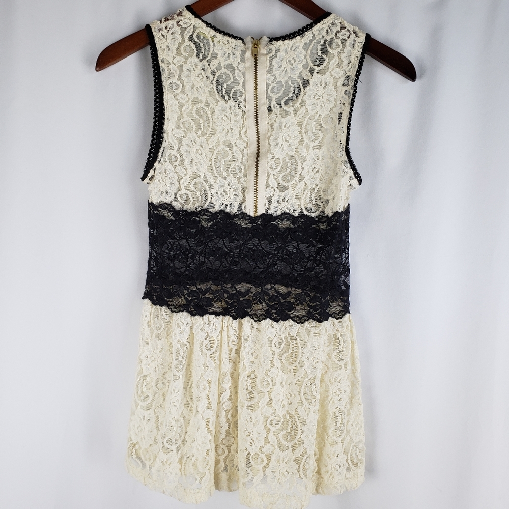 Finn & Clover Cream Black Lace Tank Top Blouse M - Picture 6 of 7